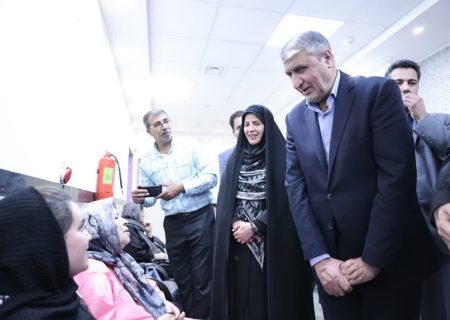 مهدیه بختیاری در سومین کلینیک درمان زخم بر پایه فناوری پلاسما کشور در بیمارستان سیدالشهدا (ع) جهرم: ایران در زمره کشور‌های دارای فناوری درمان زخم با فناوری پلاسمای سرد است