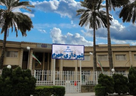 اعزام تیم ۱۳ نفره شهرداری و شورای شهر جهرم به نمایشگاه گل و گیاه مشهد؛ آیا حضور یک نماینده کافی نبود؟
