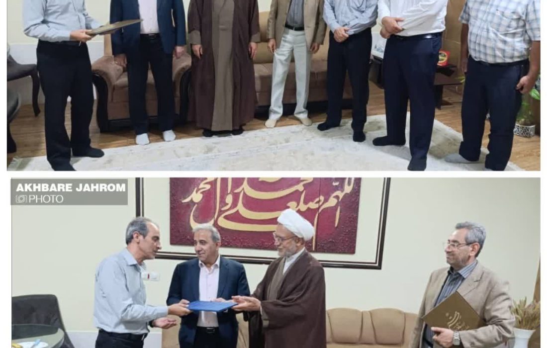 تجلیل از فعالیت هنری خوشنویس نامدار جهرمی