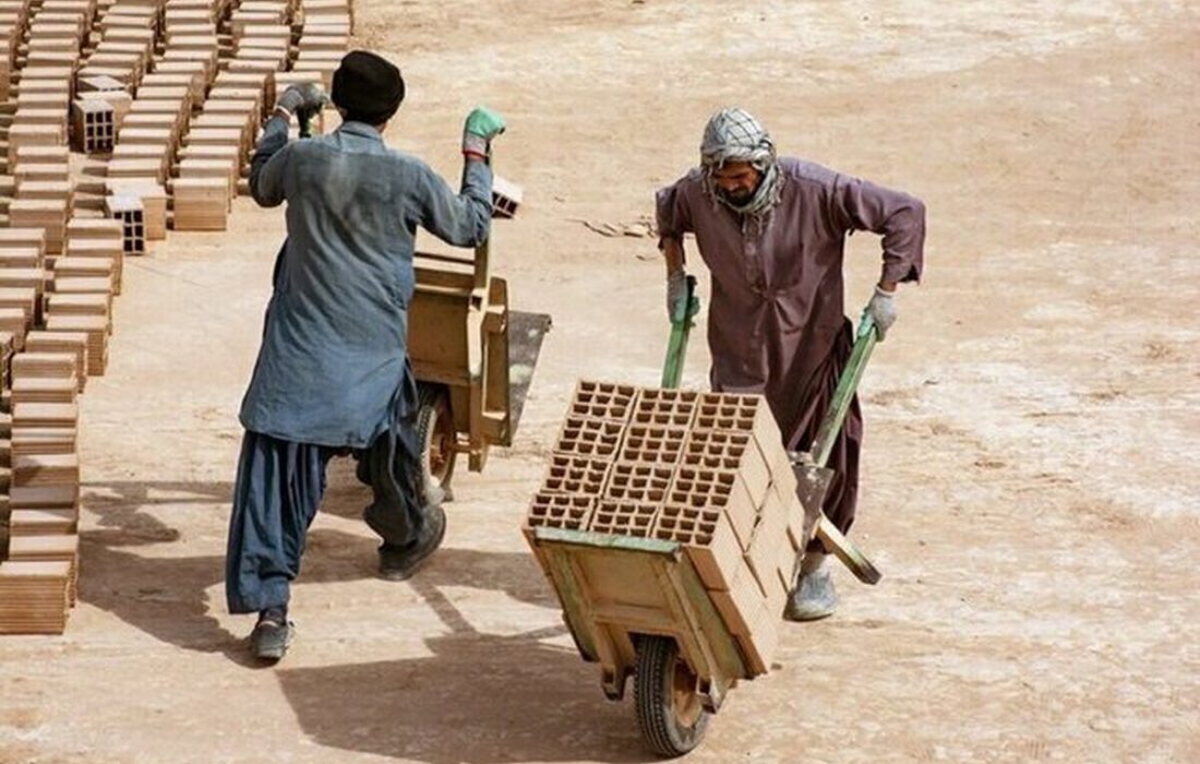 به كارگيری، اشتغال، اجاره ملك  و هرگونه خدمات اجتماعی و شهری به اتباع افغاني غیر‌مجاز در شهرستان جهرم ممنوع است
