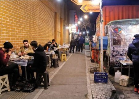 ‼️وقتی شام خوردن دیگران، عبور و مرور شهروندان را قفل می‌کند!