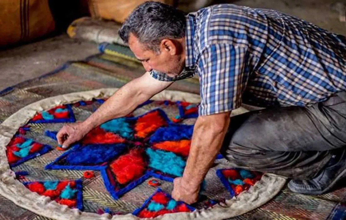نمدمالی و نمدبافی در جهرم