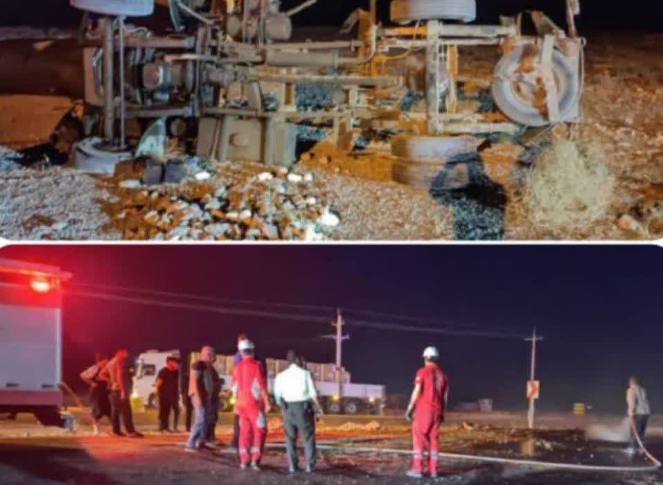 یک مصدوم براثر واژگونی تریلر تانکر حامل سوخت در جاده جهرم _ شیراز