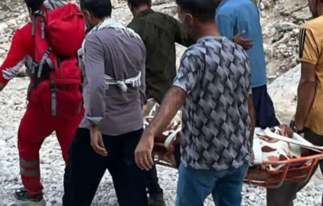 ساعت تلاش بی وقفه نجاتگران پایگاه کوهستان جهرم برای یافتن ‌فرد سقوط کرده از اتفاعات تنگ اور منطقه سیمکان