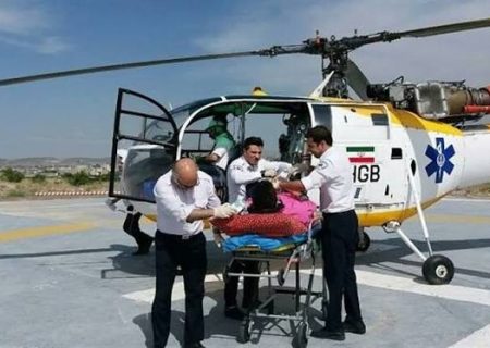 دو سورت پرواز بالگرد ۱۱۵ و اعزام دو آمبولانس در واژگونی خودرو پارس