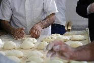 کاهش ناگهانی سهمیه آرد نانوایان در جهرم بدون اطلاع‌رسانی قبلی