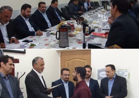 نشست مشترک رئیس کمیسیون عمران مجلس شورای اسلامی با رئیس دانشگاه پیام نور استان فارس