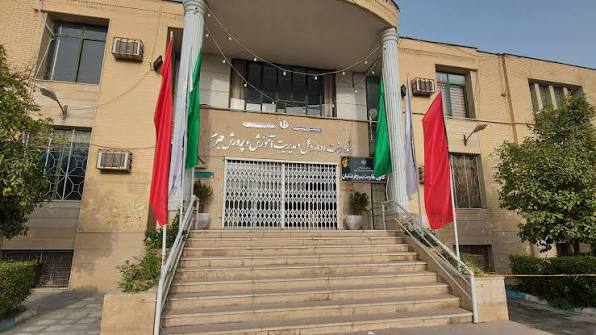 توضیح آموزش و پرورش جهرم درباره انتقال دانشآموزان با کامیون