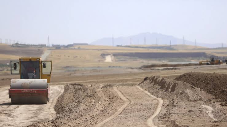 عملیات ساماندهی ورودی شهر جهرم از سمت لار آغاز شد