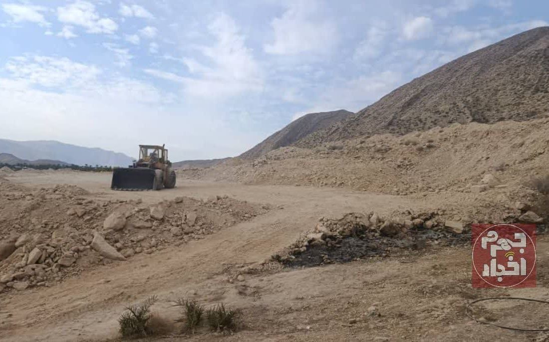 توقیف یک دستگاه لودر در فعالیت غیرمجاز در اراضی ملی